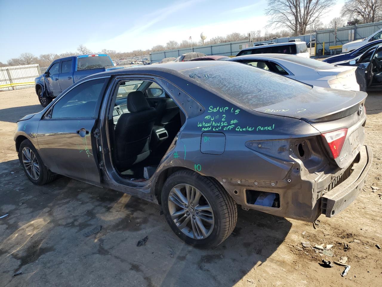 2015 TOYOTA CAMRY LE - Image 2