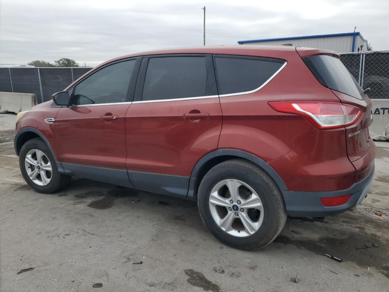 2015 FORD ESCAPE SE - Image 2