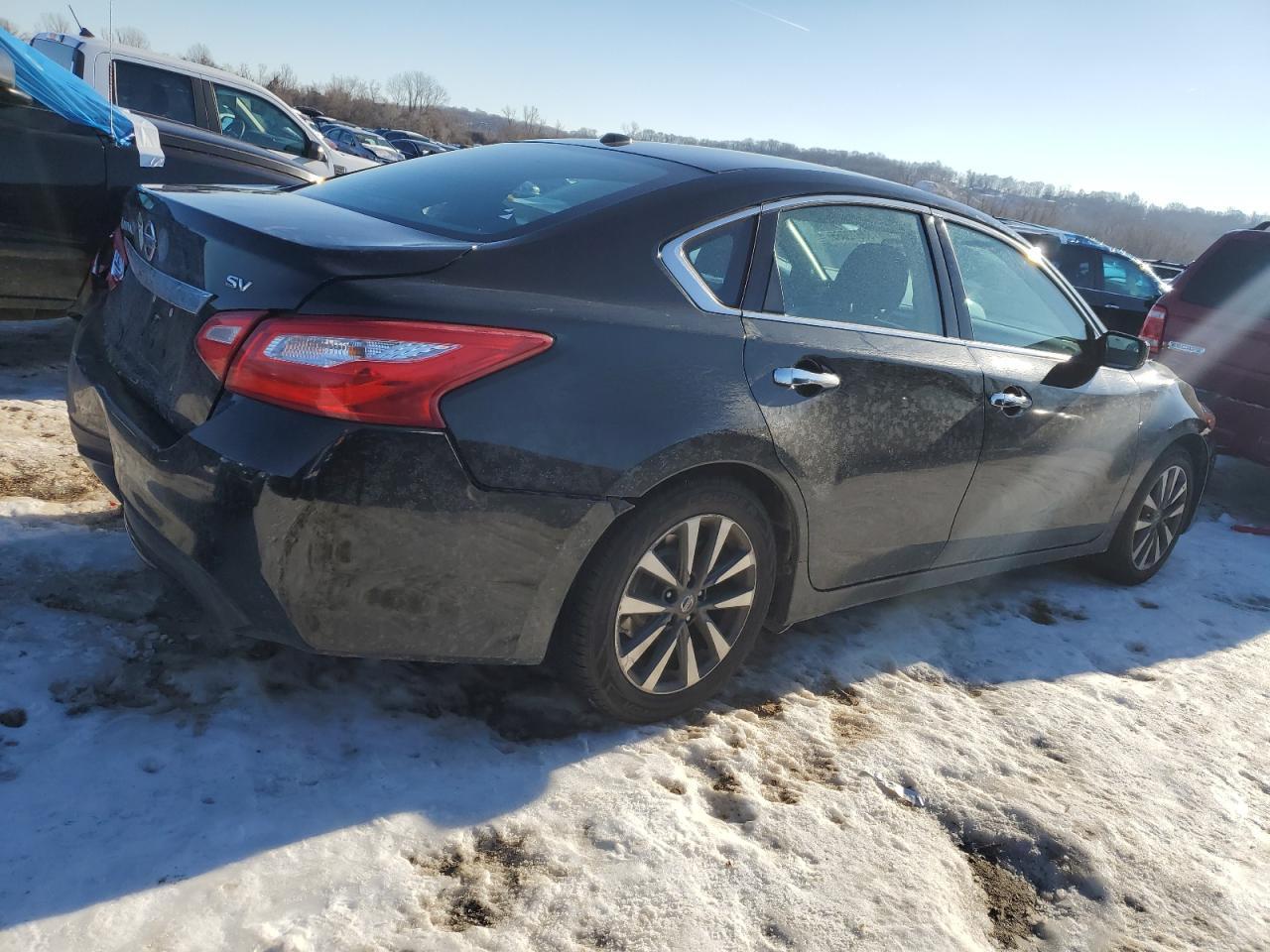 2017 NISSAN ALTIMA 2.5 - Фото 3