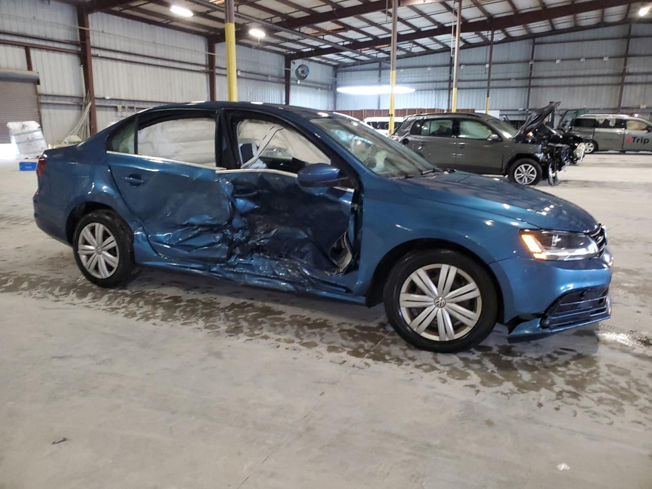 2017 VOLKSWAGEN JETTA S - Image 4