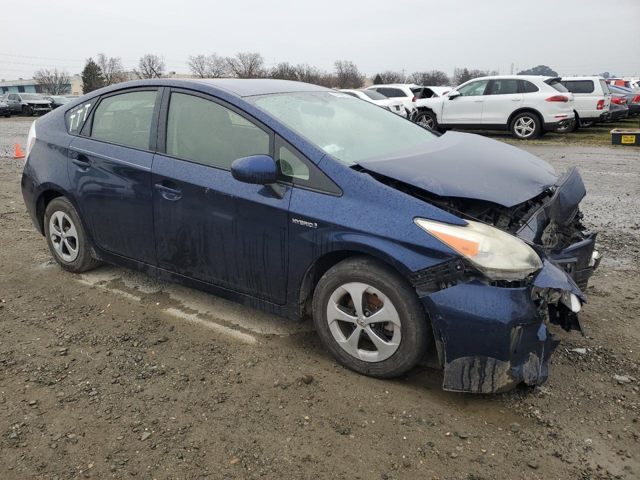 2013 TOYOTA PRIUS - Image 4