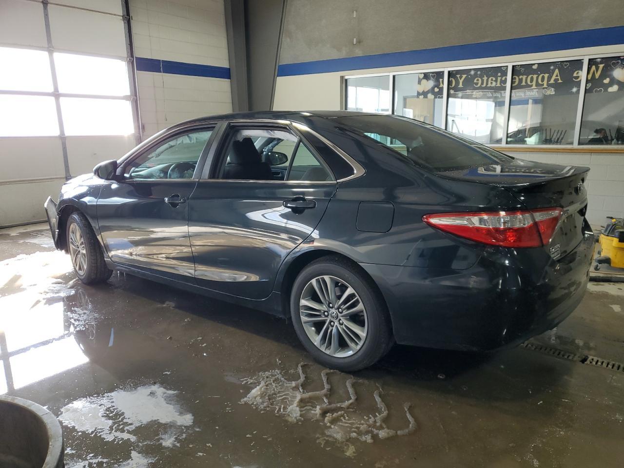 2016 TOYOTA CAMRY LE - Фото 2