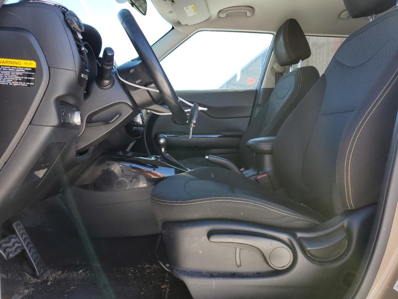 2014 KIA SOUL + - Фото 7