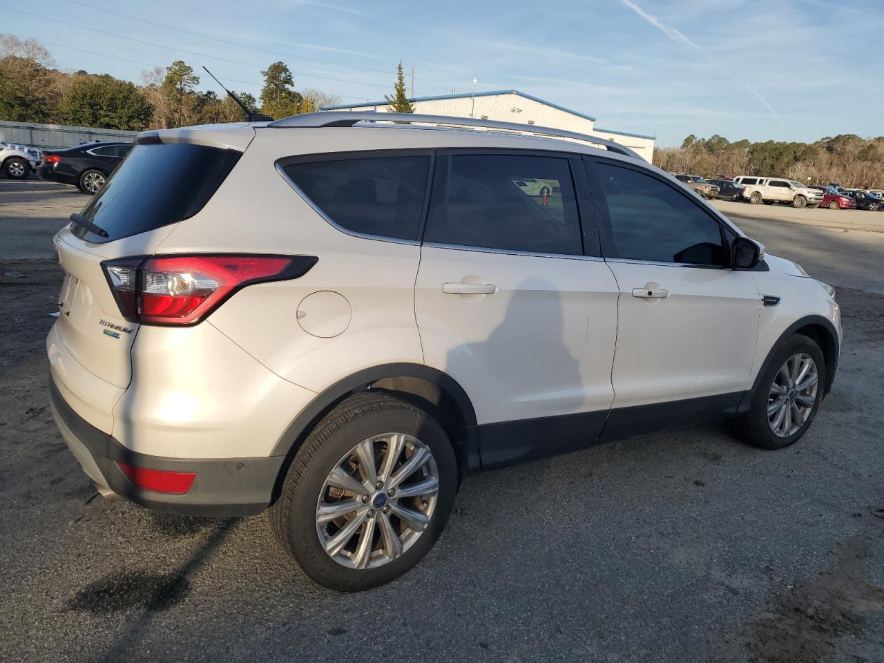 2017 FORD ESCAPE TIT - Image 3