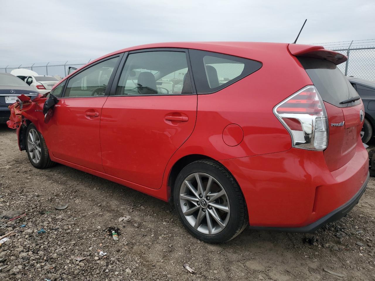2017 TOYOTA PRIUS V - Image 2