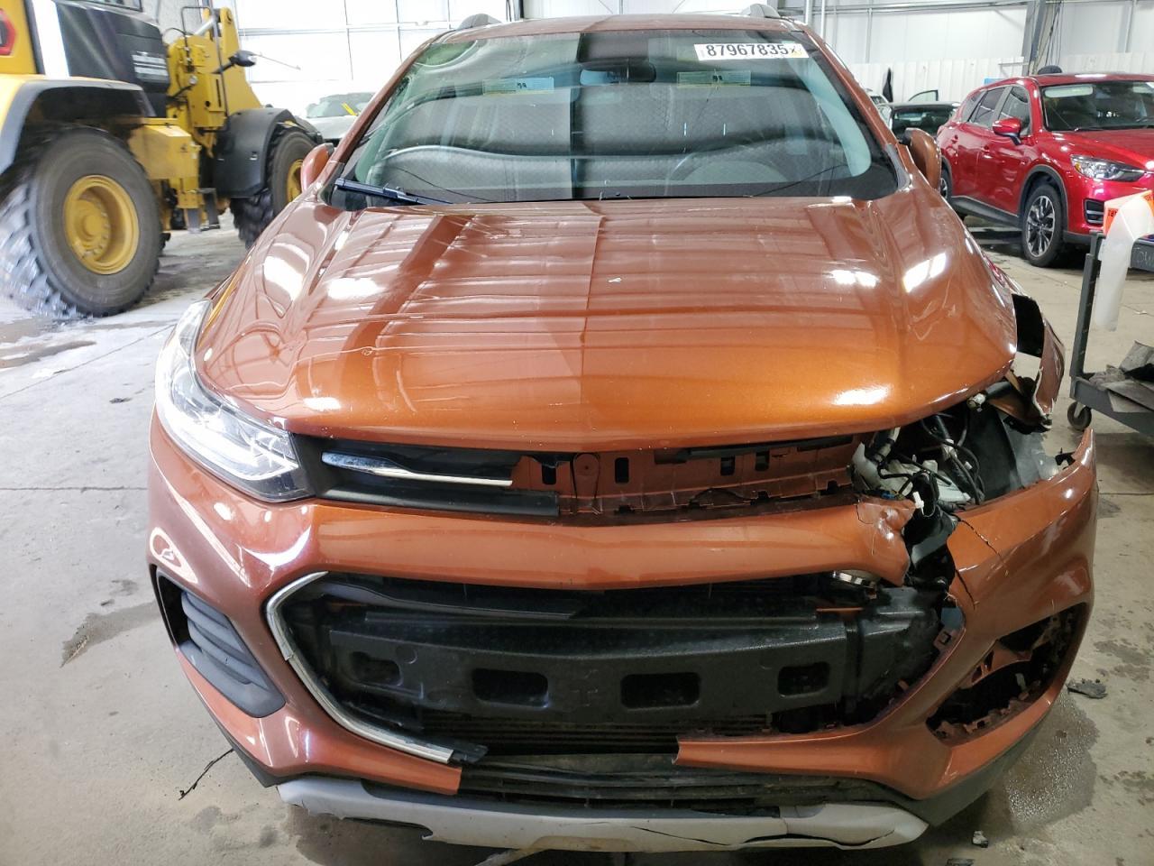 2019 CHEVROLET TRAX 1LT - Фото 5