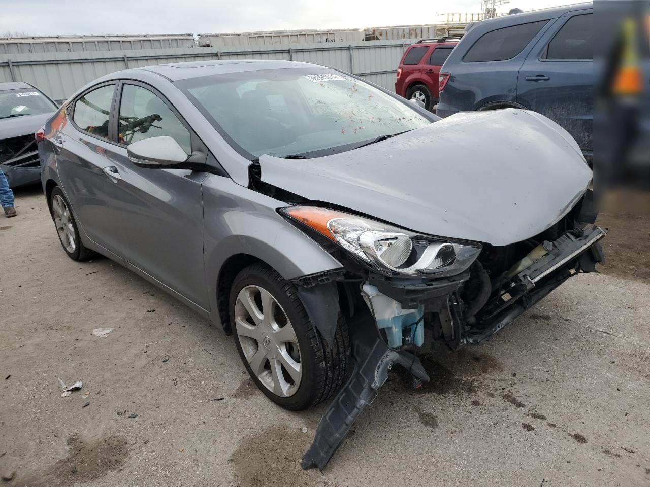 2013 HYUNDAI ELANTRA GL - Image 4