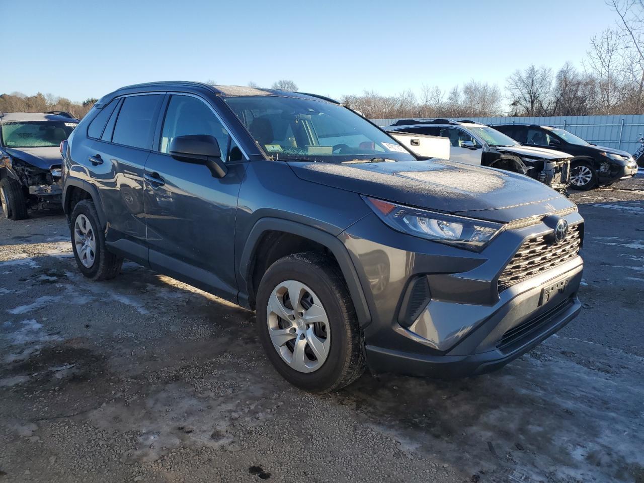 2021 TOYOTA RAV4 LE - Фото 4