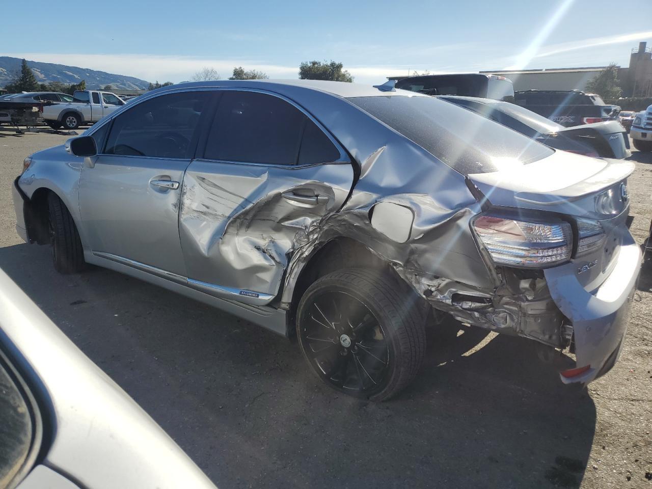 2010 LEXUS HS 250H - Image 2