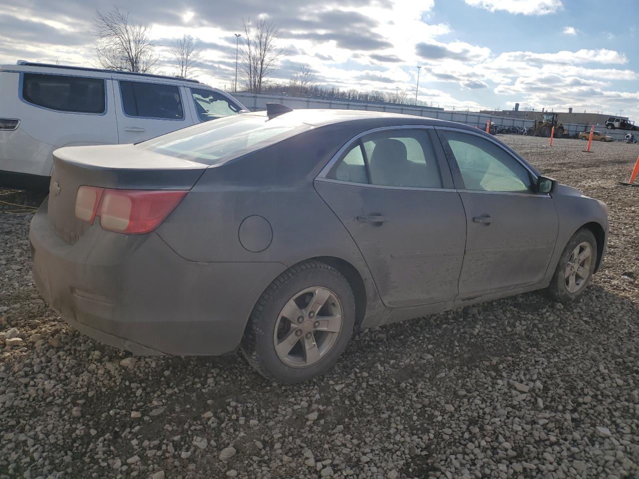 2015 CHEVROLET MALIBU LS - Image 3