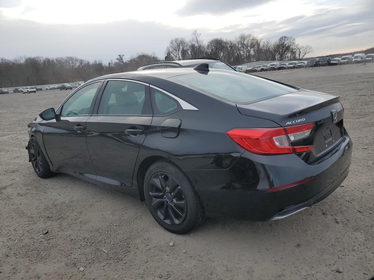 2018 HONDA ACCORD LX - Image 2