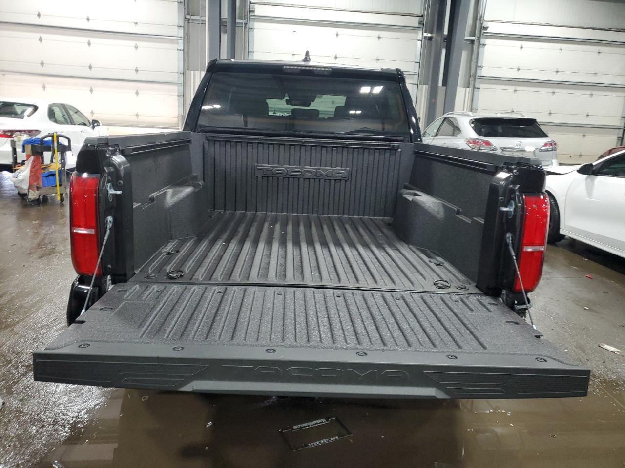 2024 TOYOTA TACOMA DOU - Фото 6