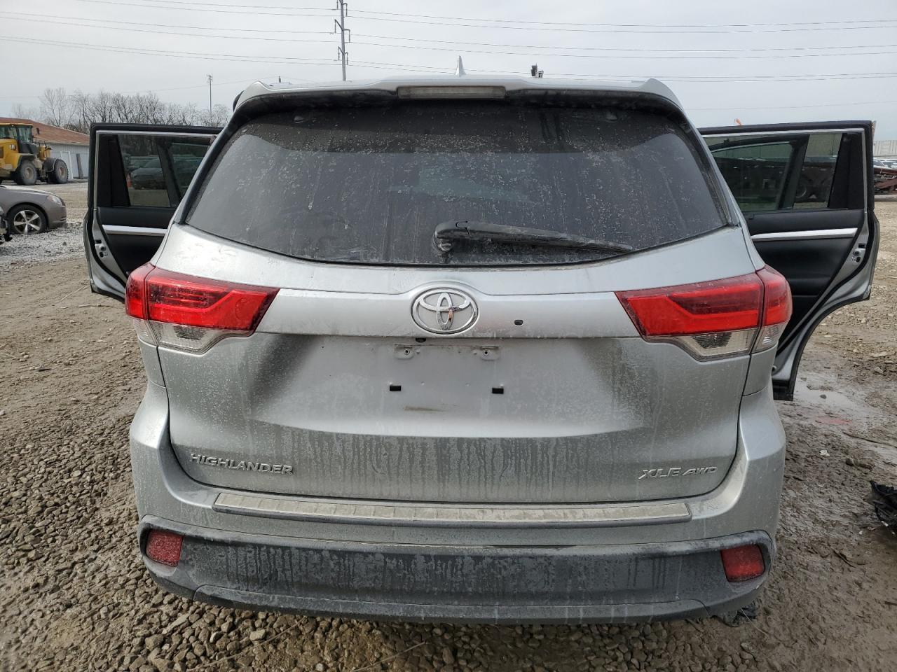 2018 TOYOTA HIGHLANDER - Фото 6