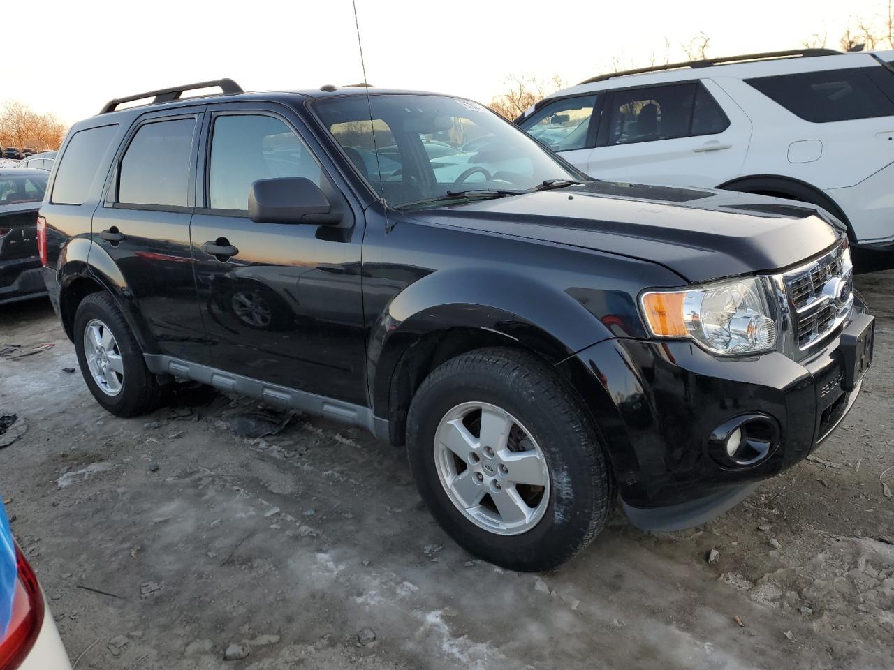 2012 FORD ESCAPE XLT - Image 4