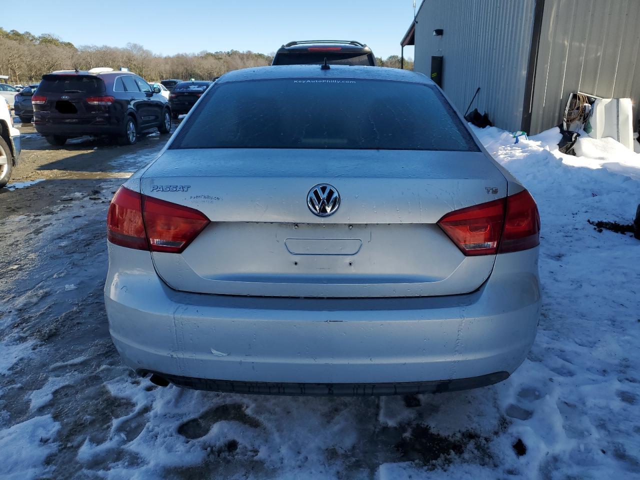 2014 VOLKSWAGEN PASSAT S - Фото 6