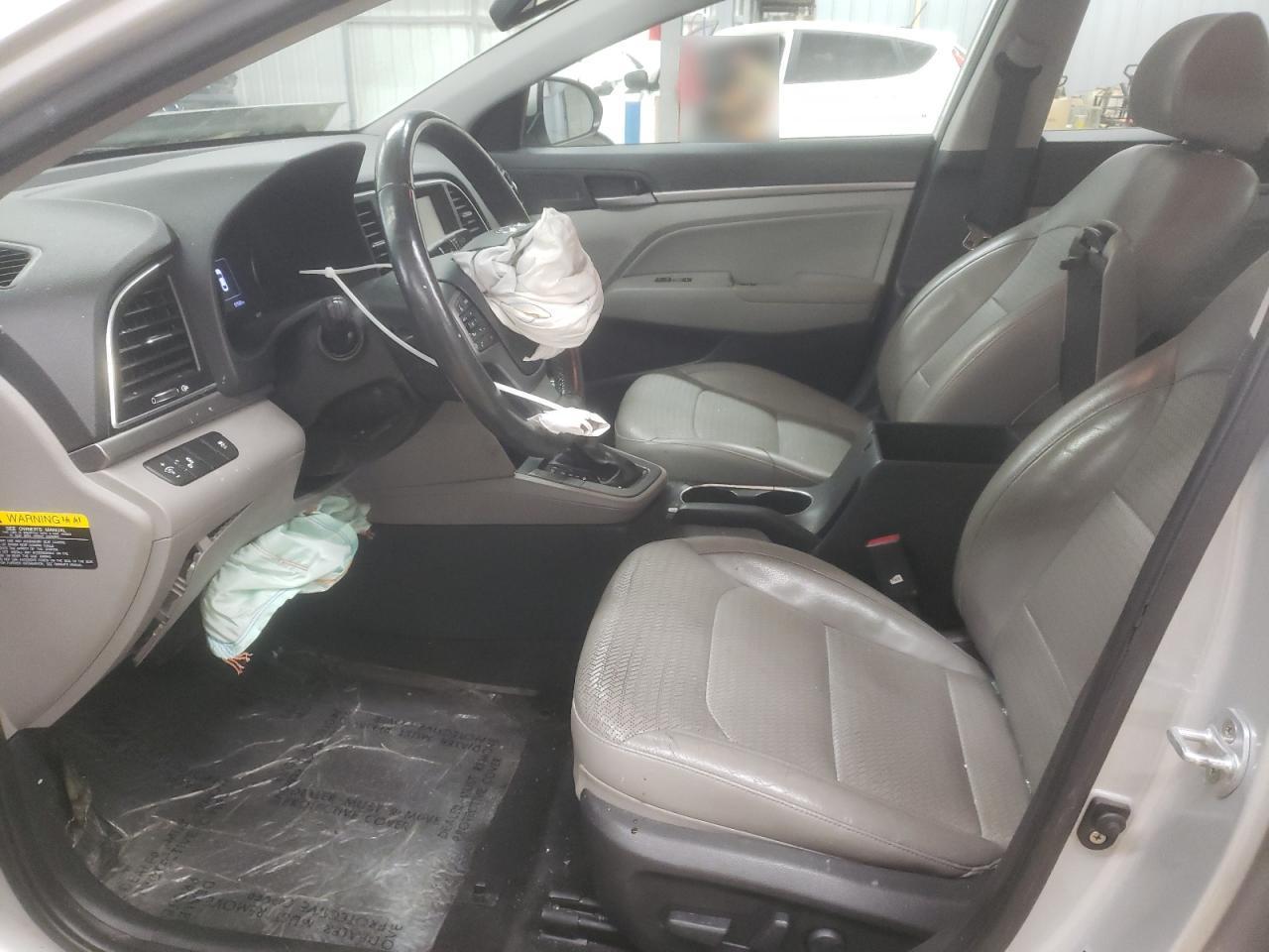 2017 HYUNDAI ELANTRA SE - Фото 7