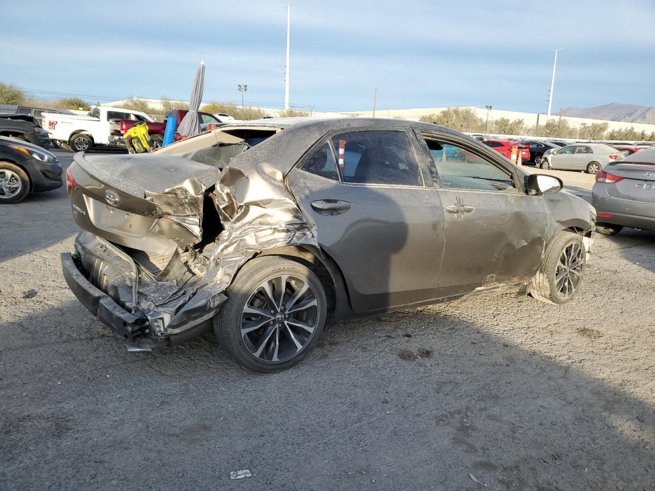 2019 TOYOTA COROLLA L - Image 3