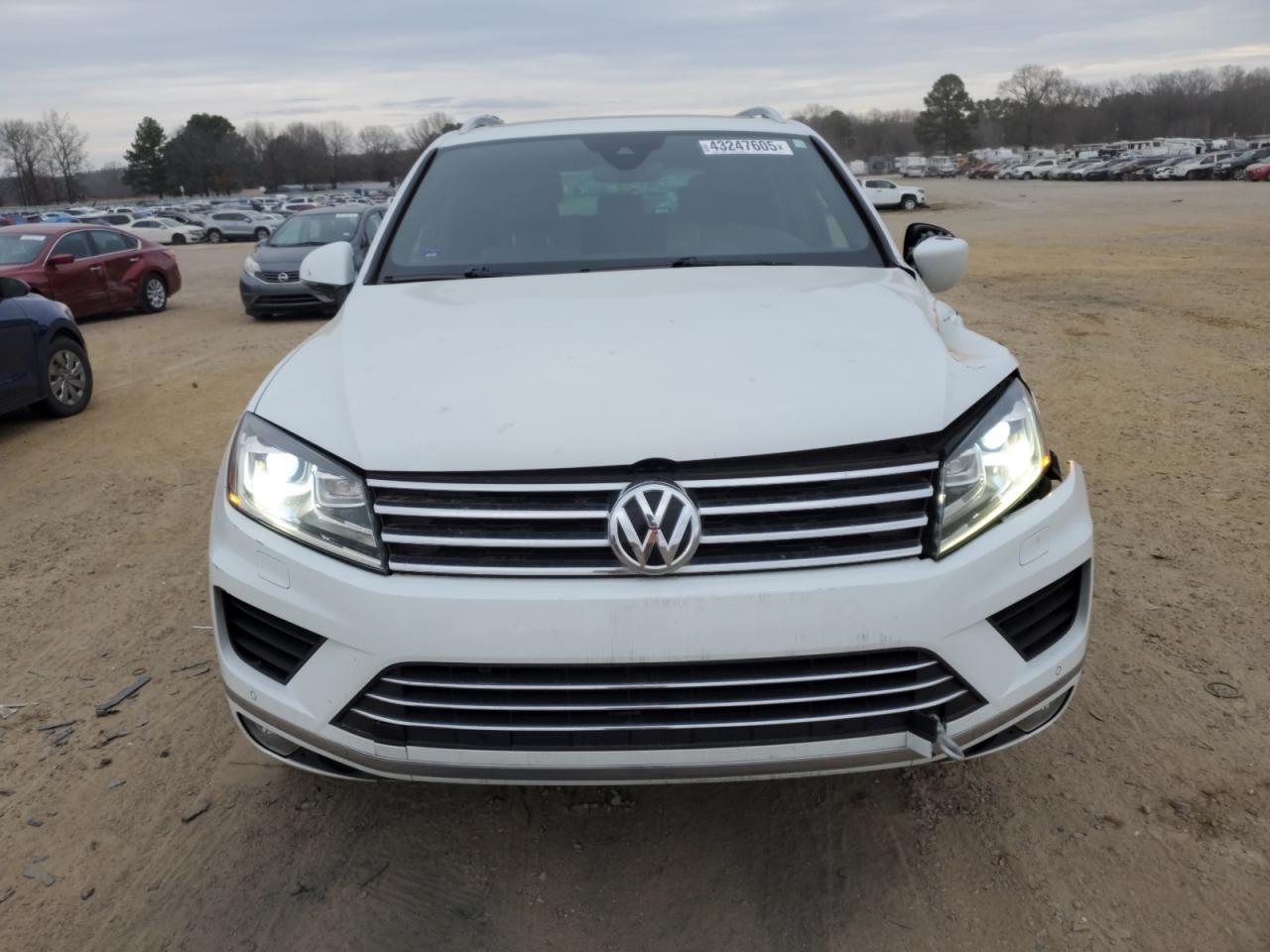 2017 VOLKSWAGEN TOUAREG WO - Фото 5