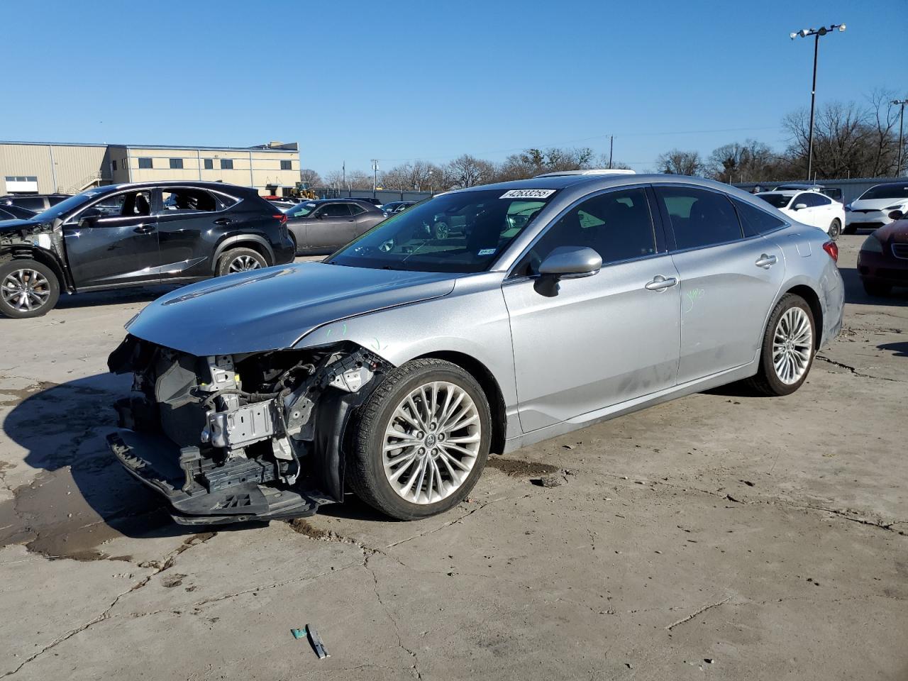 2019 TOYOTA AVALON XLE