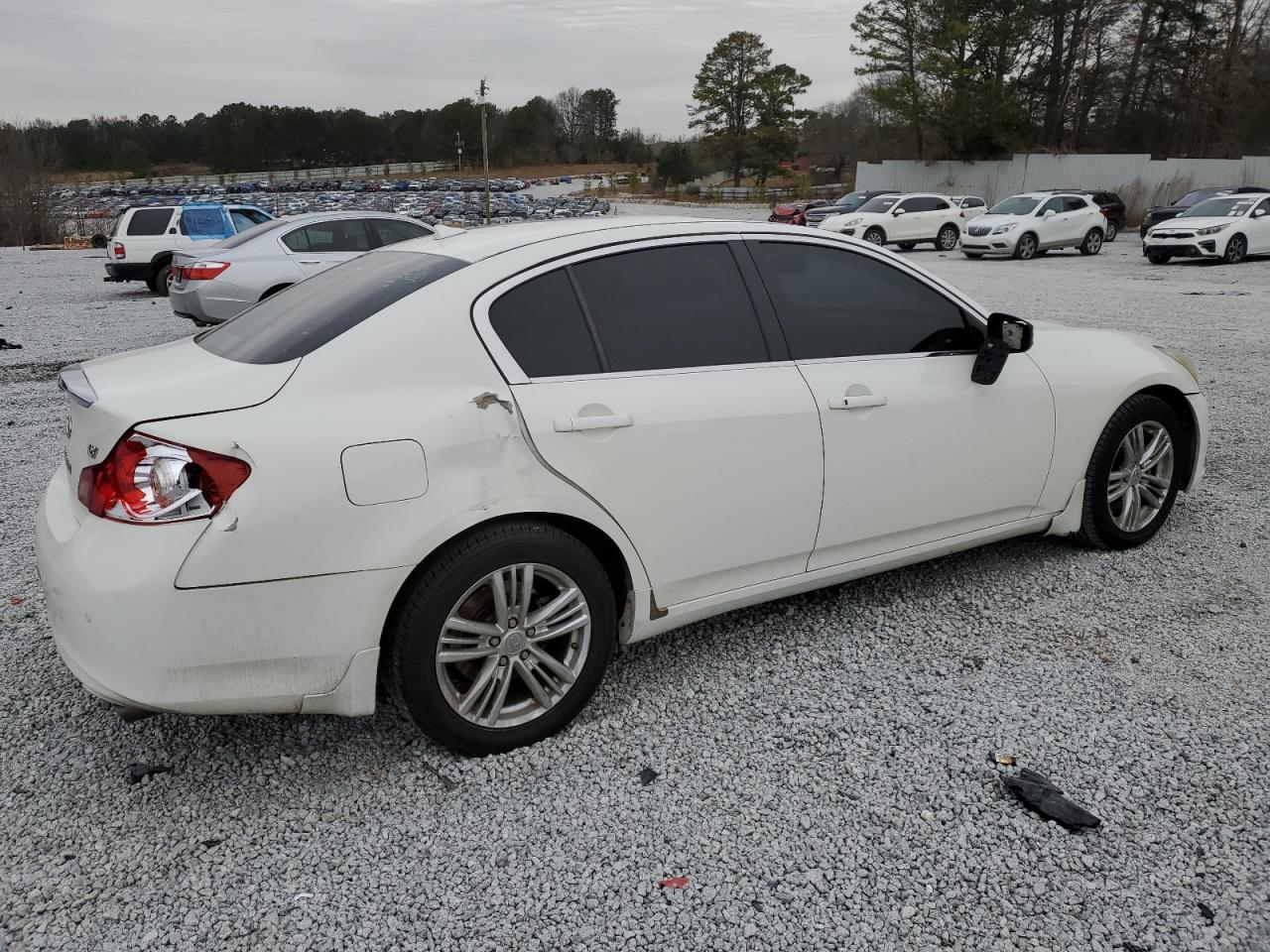 2011 INFINITI G37 BASE - Фото 3