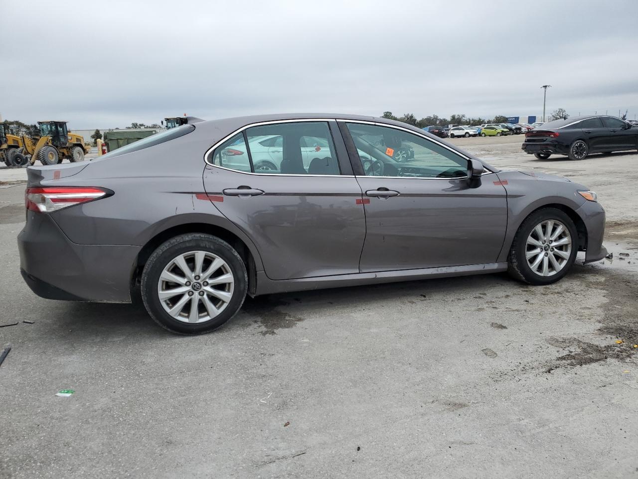 2020 TOYOTA CAMRY LE - Image 3