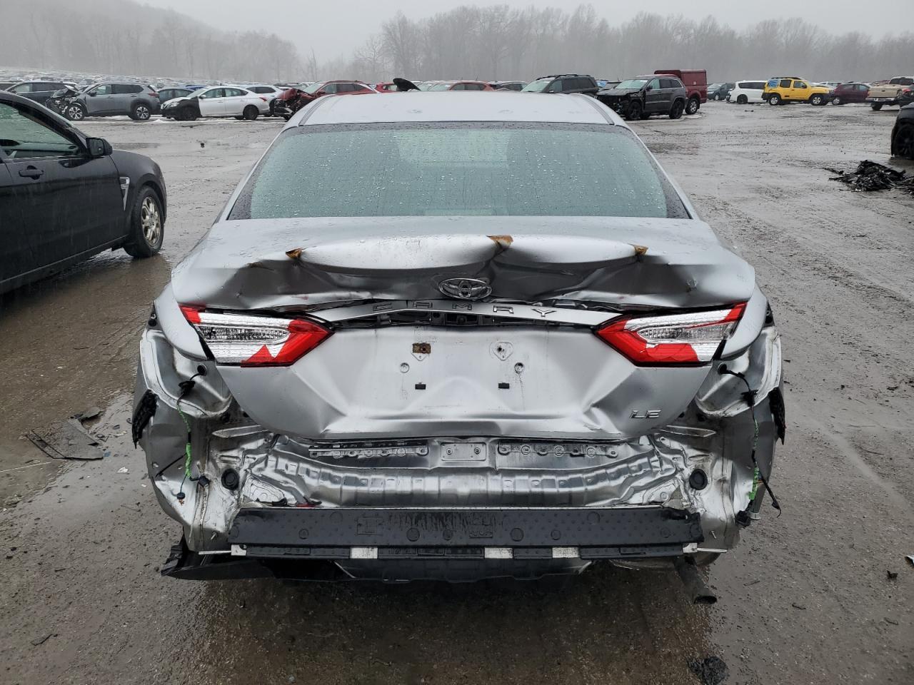 2018 TOYOTA CAMRY L - Фото 6