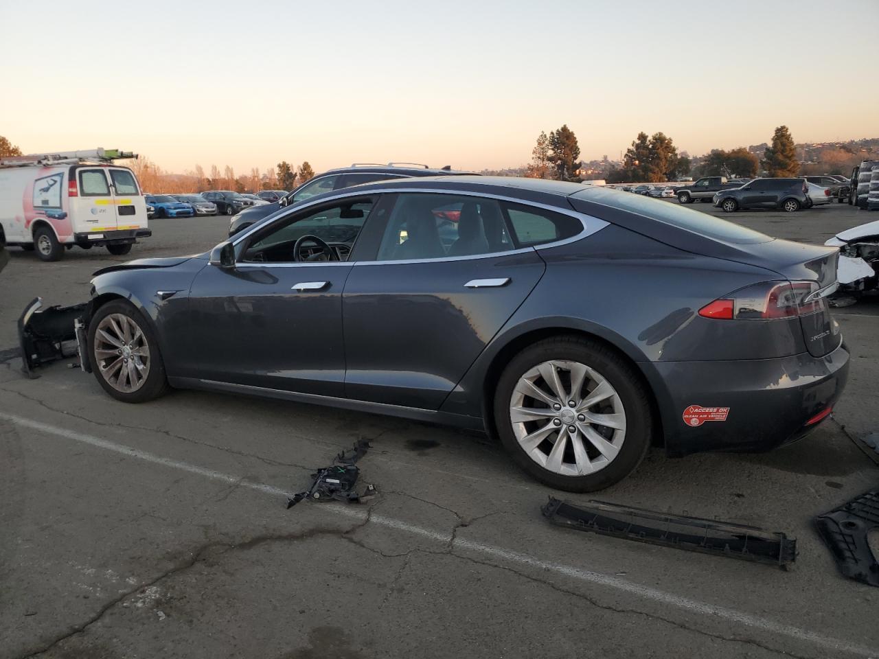 2017 TESLA MODEL S - Фото 2