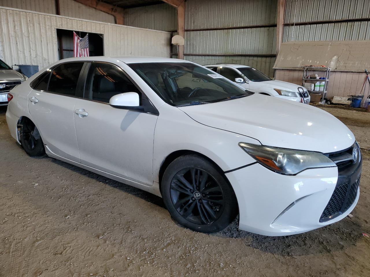 2017 TOYOTA CAMRY LE - Image 4