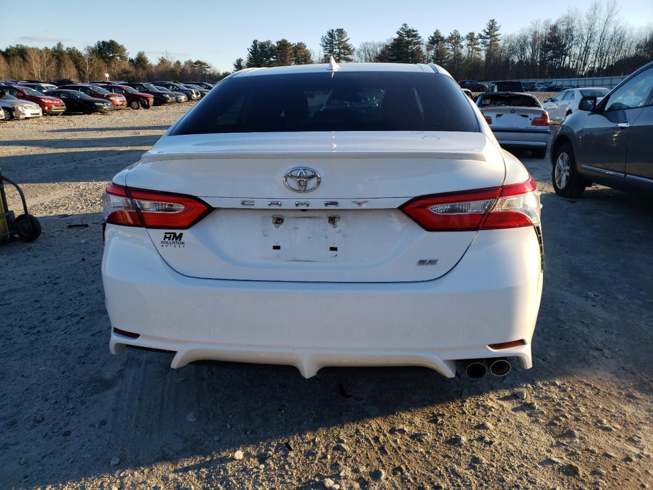 2020 TOYOTA CAMRY SE - Image 6