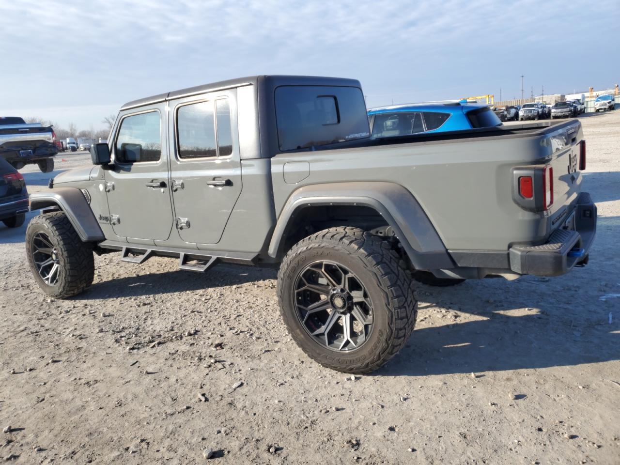 2021 JEEP GLADIATOR - Фото 2