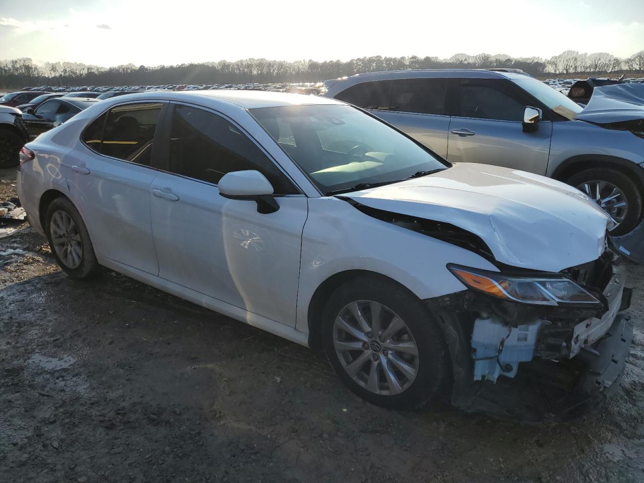 2018 TOYOTA CAMRY L - Фото 4