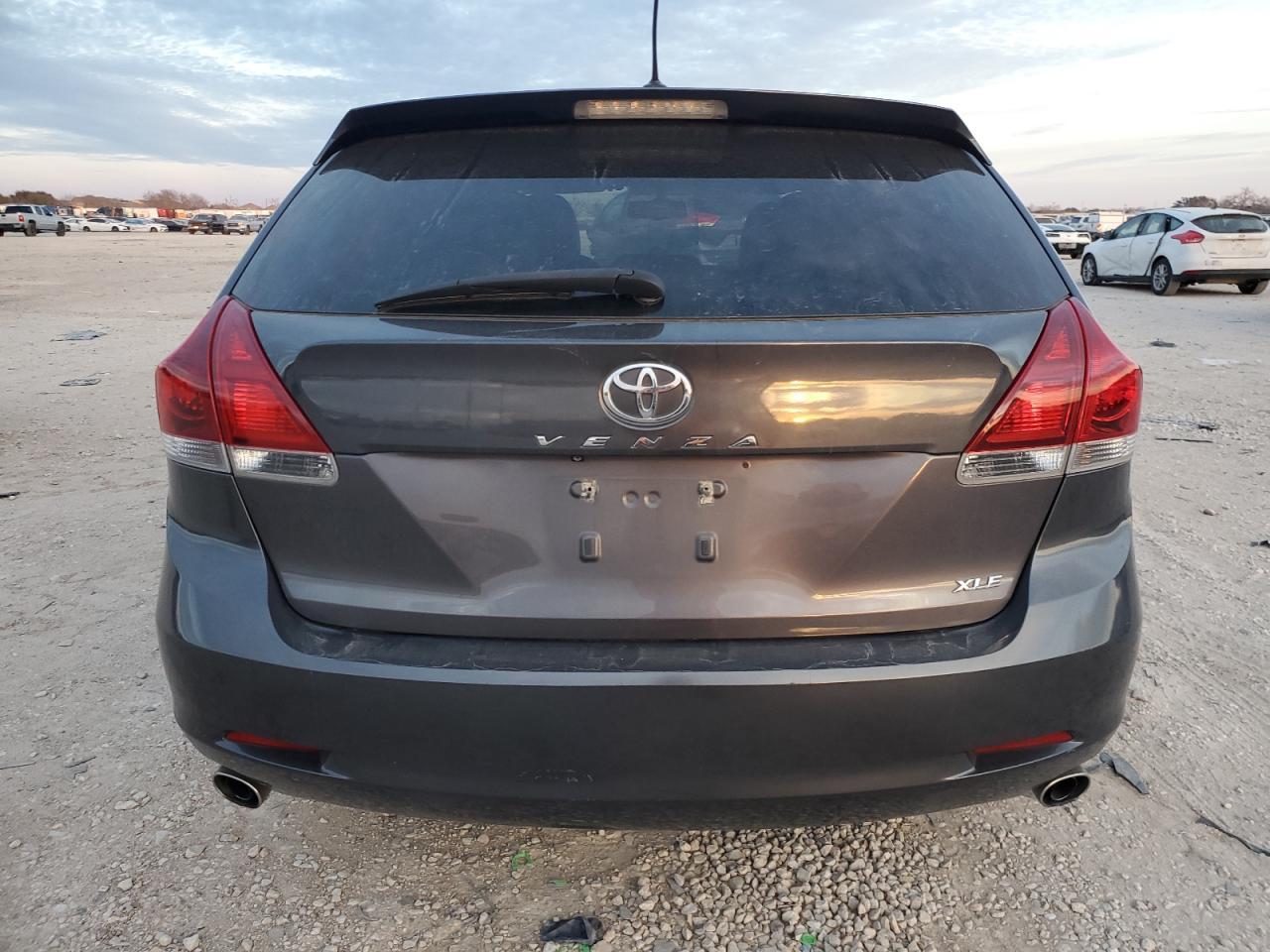 2014 TOYOTA VENZA LE - Фото 6