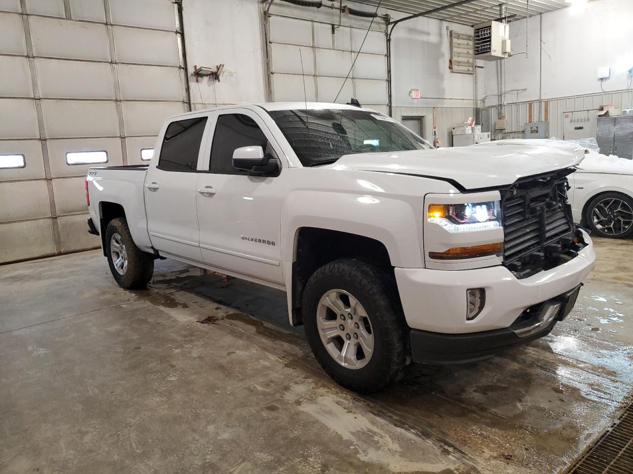 2018 CHEVROLET SILVERADO - Фото 4