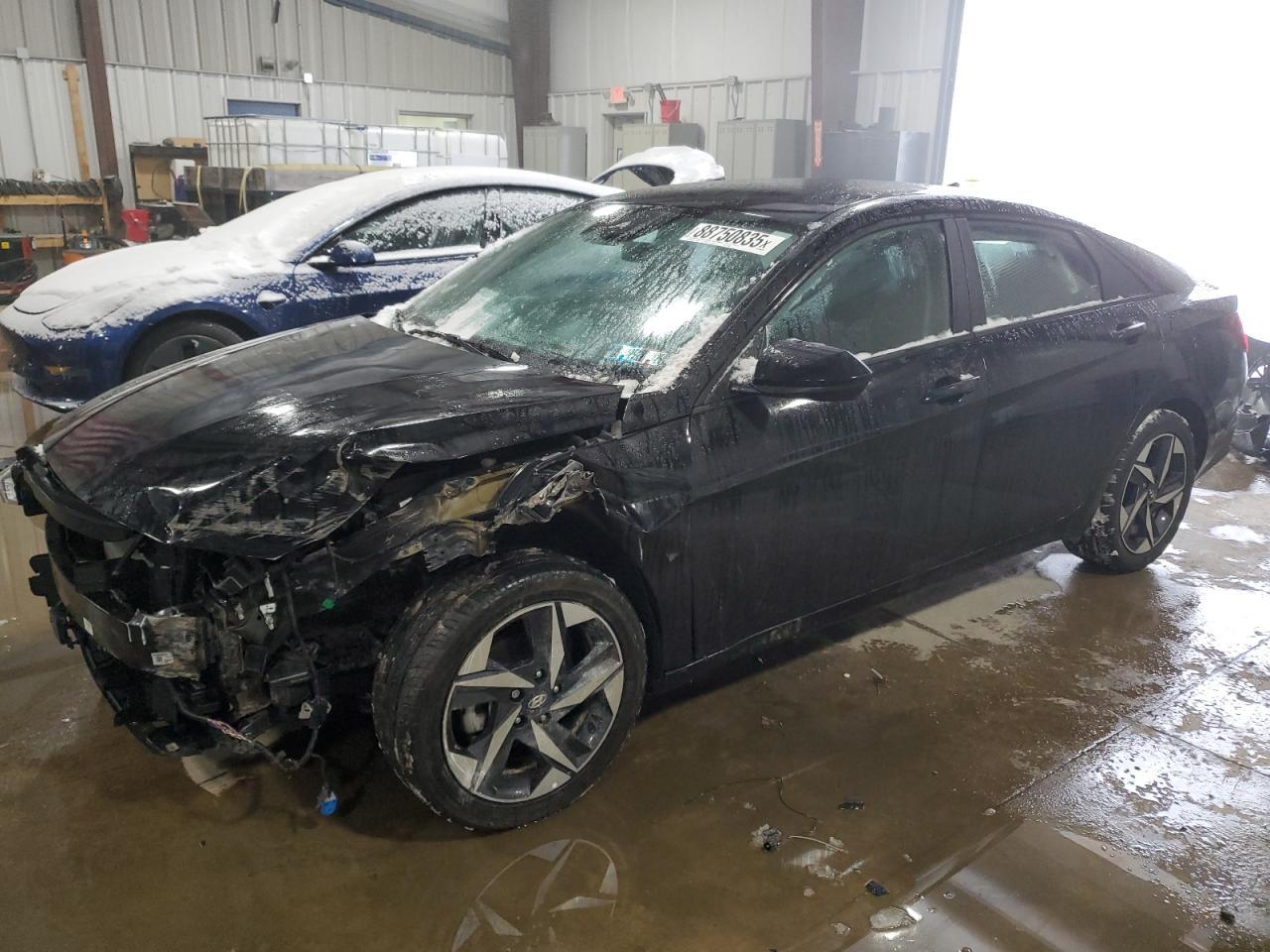2023 HYUNDAI ELANTRA SE