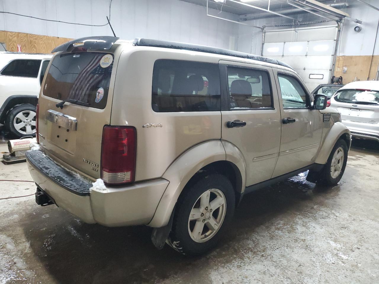 2010 DODGE NITRO SXT - Фото 3
