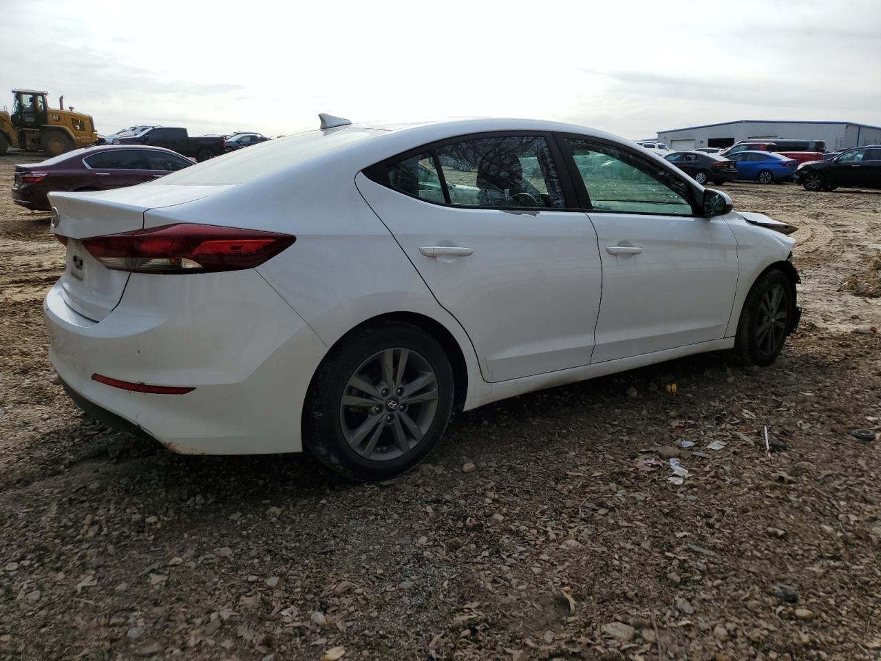 2018 HYUNDAI ELANTRA SE - Image 3
