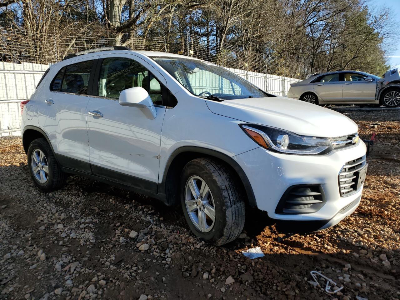 2019 CHEVROLET TRAX 1LT - Фото 4
