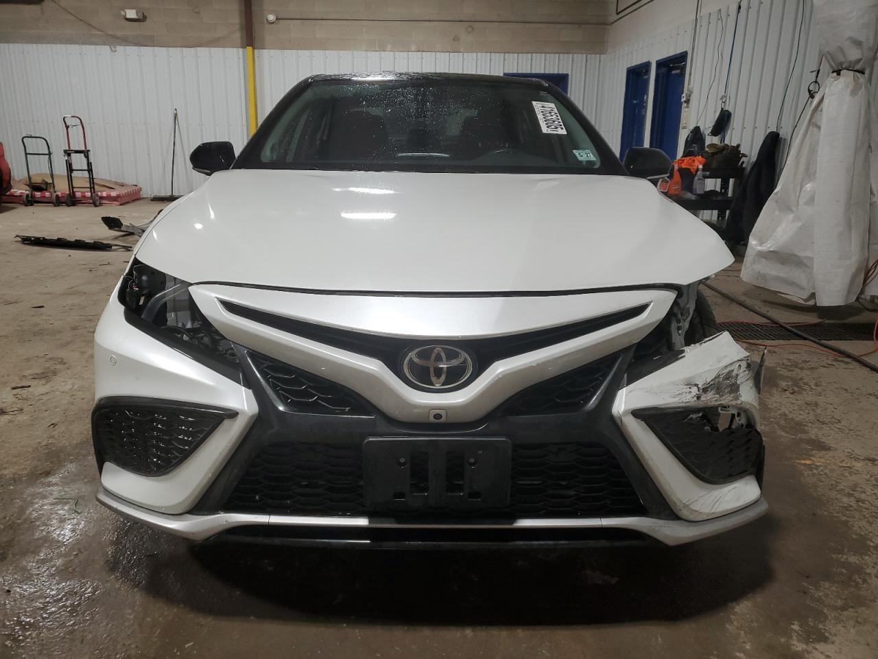 2022 TOYOTA CAMRY XSE - Image 5