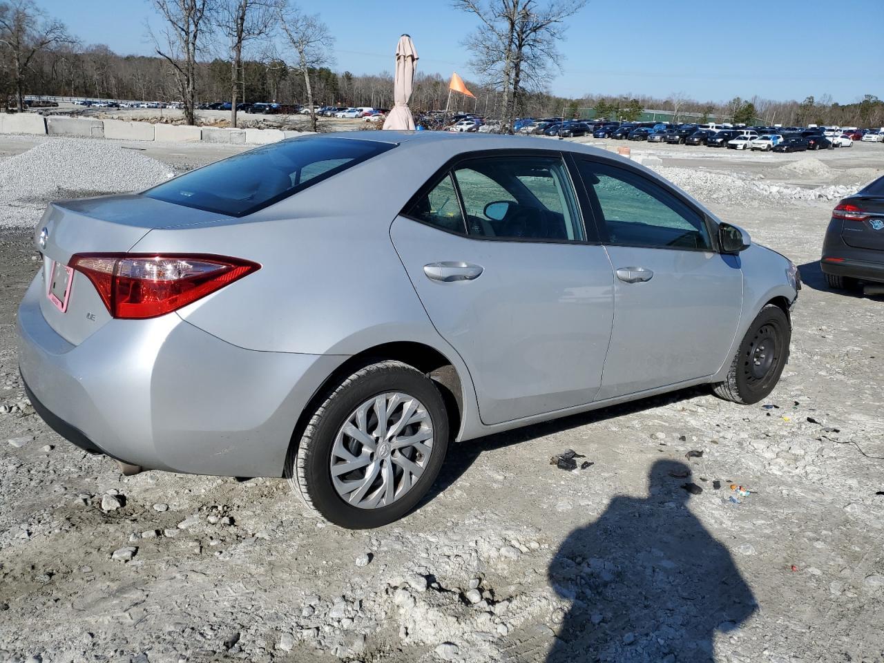2019 TOYOTA COROLLA L - Image 3