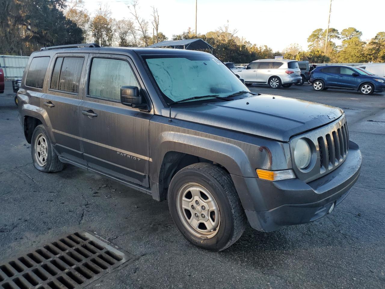 2014 JEEP PATRIOT SP - Image 4