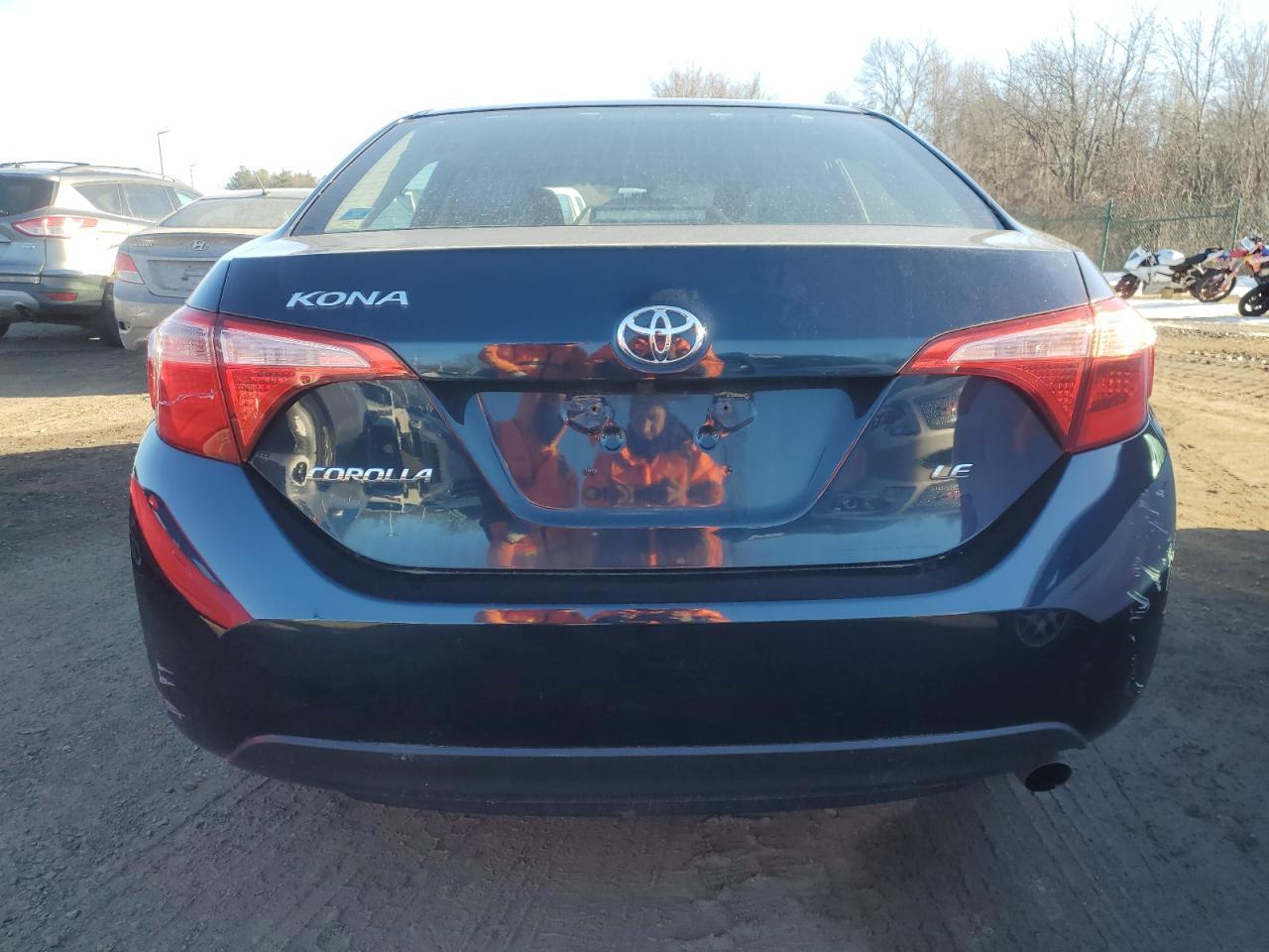 2018 TOYOTA COROLLA L - Image 6