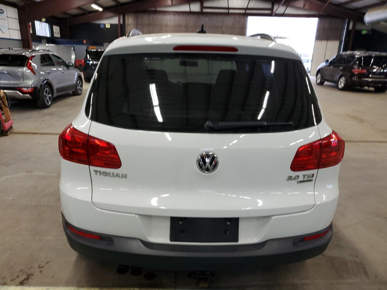 2015 VOLKSWAGEN TIGUAN S - Фото 6