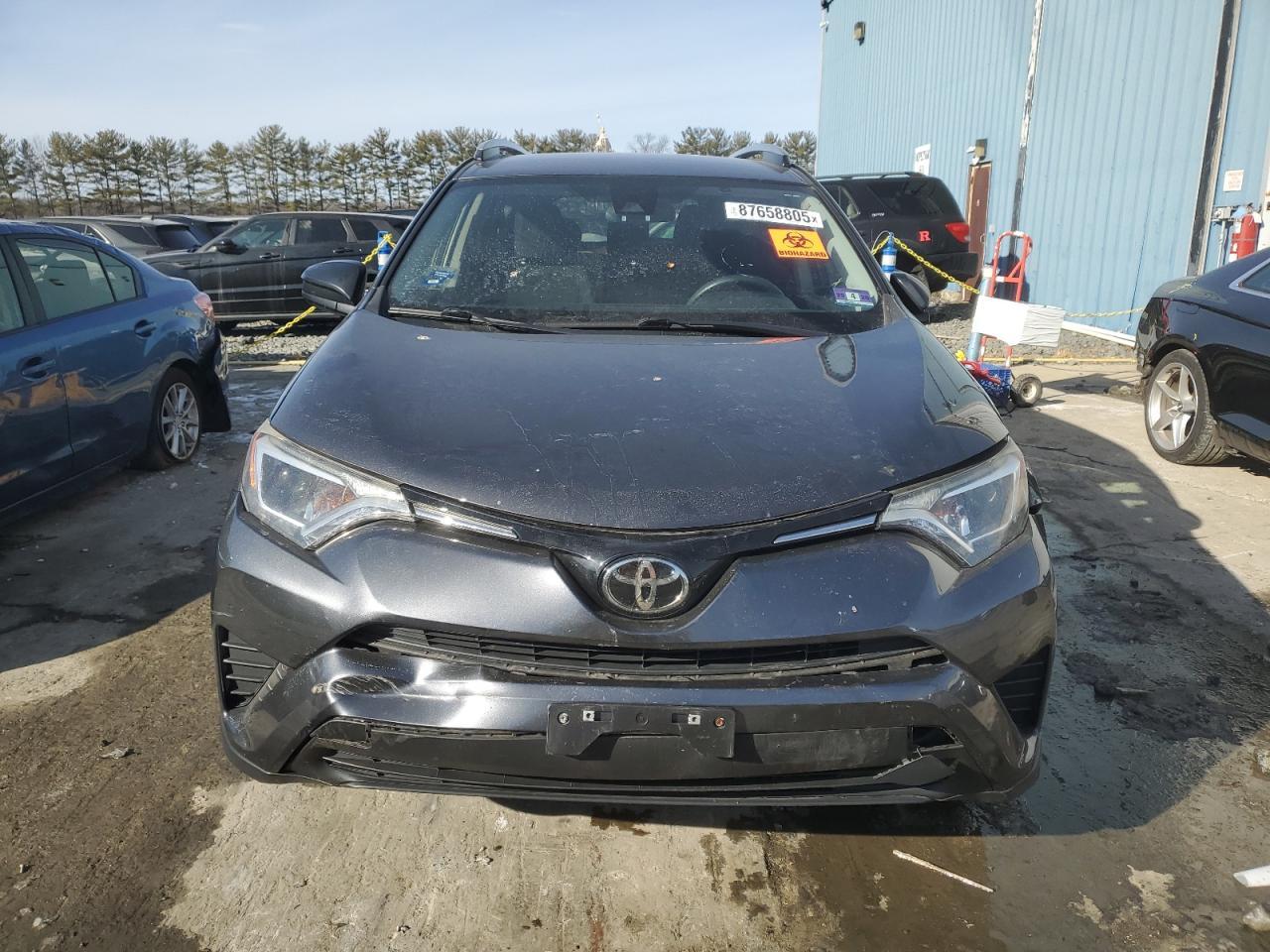 2018 TOYOTA RAV4 LE - Image 5