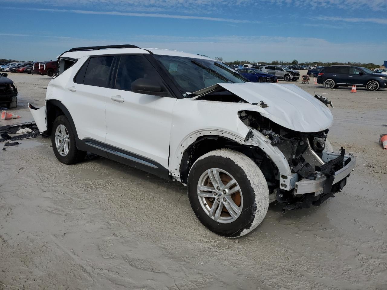 2022 FORD EXPLORER X - Image 4