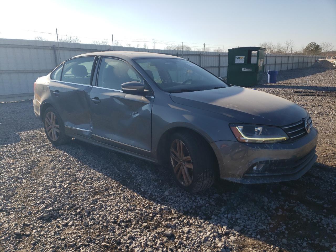 2017 VOLKSWAGEN JETTA SEL - Image 4