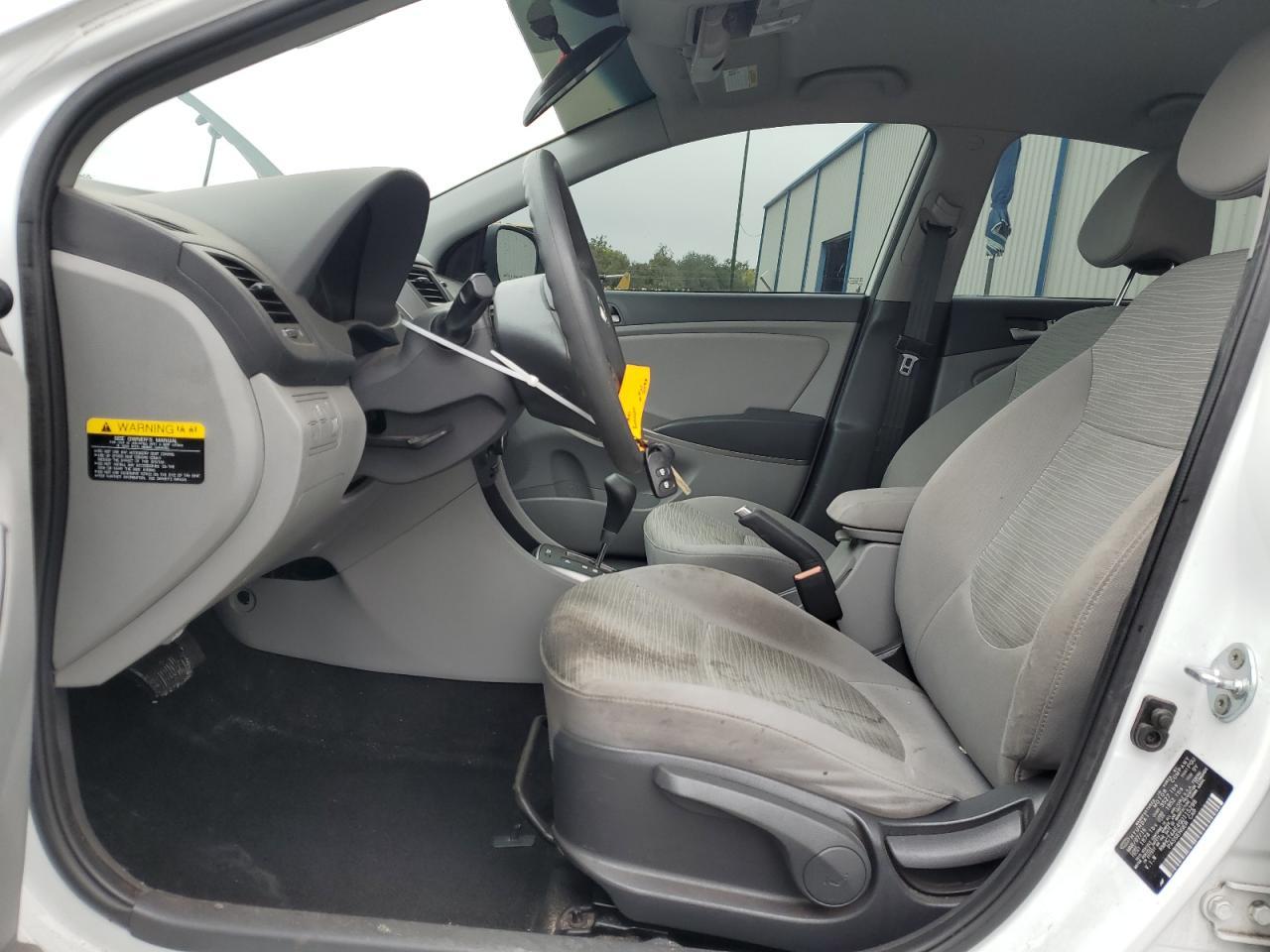 2016 HYUNDAI ACCENT SE - Фото 7