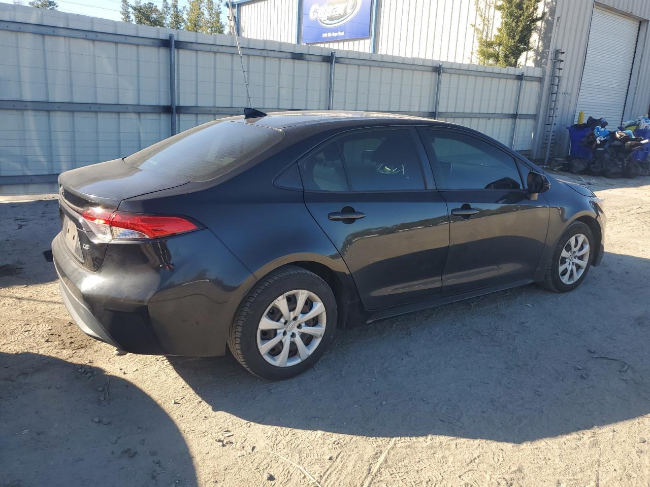 2021 TOYOTA COROLLA LE - Фото 3