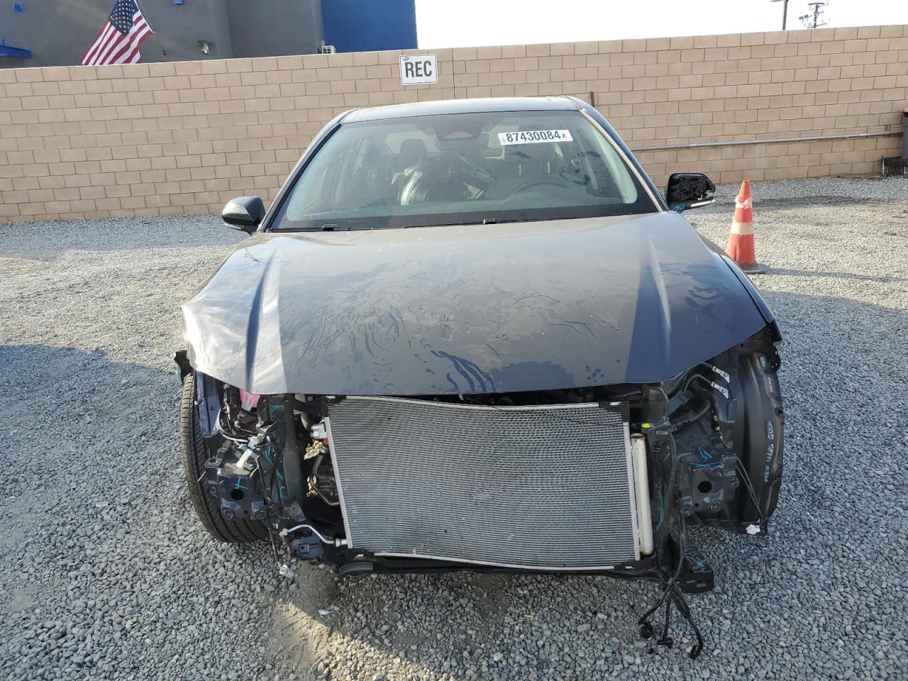 2025 TOYOTA CAMRY XSE - Фото 5