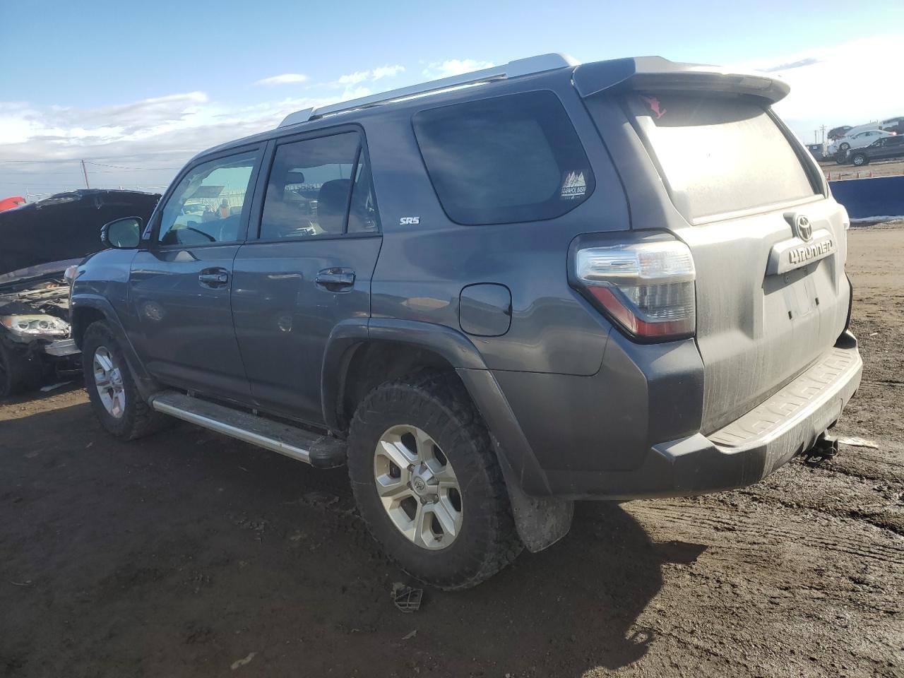 2017 TOYOTA 4RUNNER SR - Фото 2