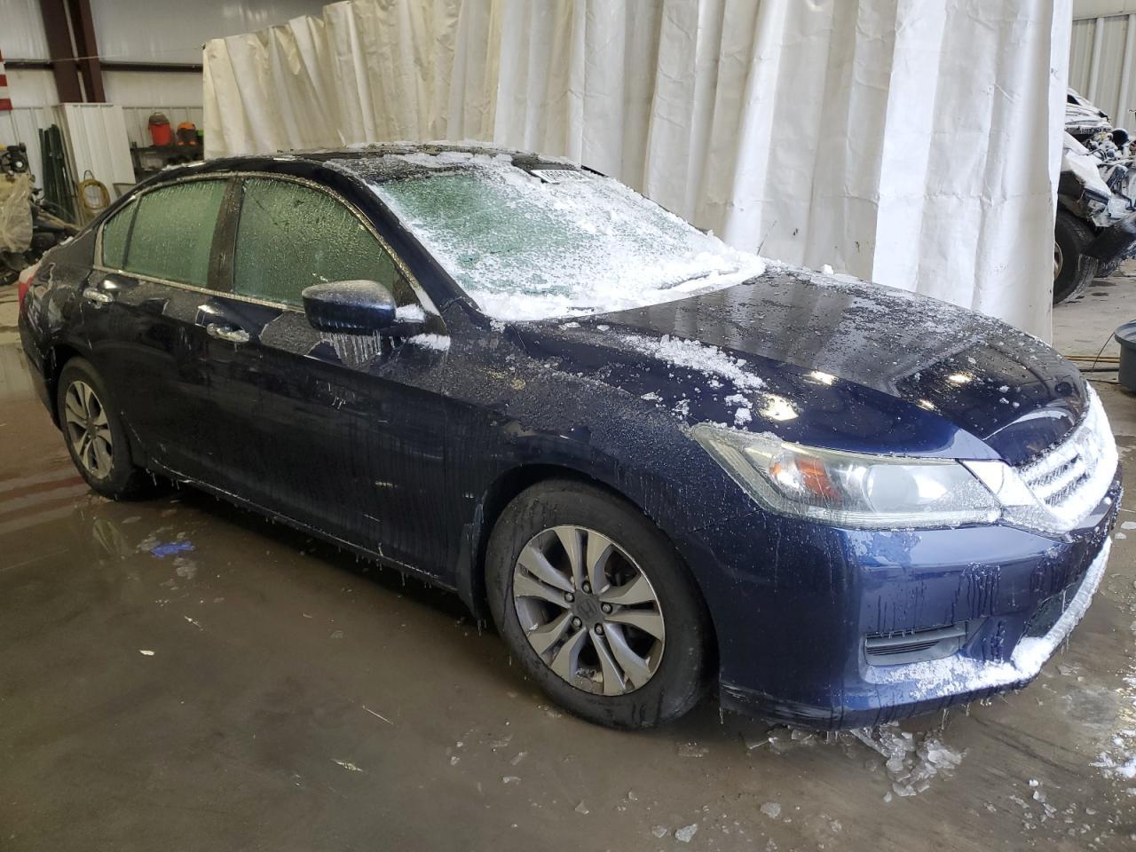 2014 HONDA ACCORD LX - Image 4